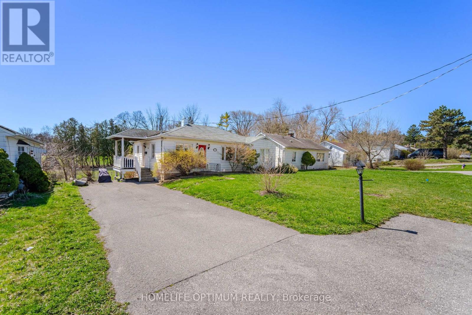 Photo 26 of 128 Eagle Street, Newmarket ON