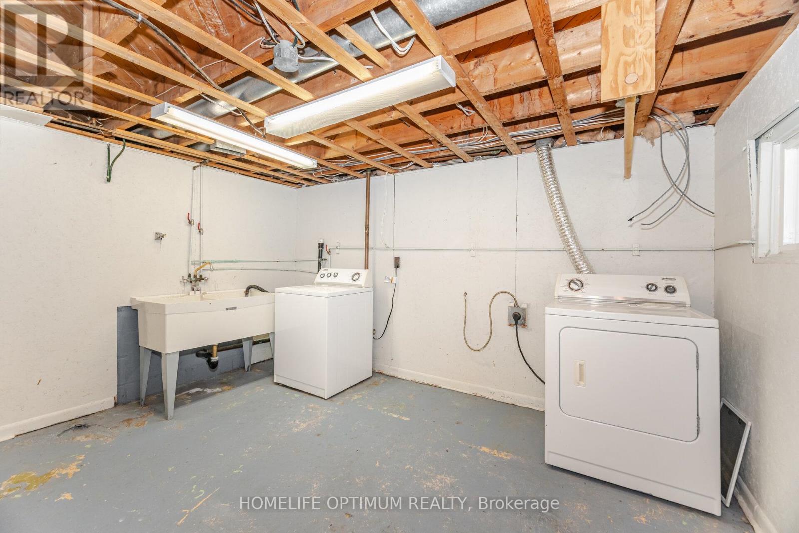 Photo 21 of 128 Eagle Street, Newmarket ON
