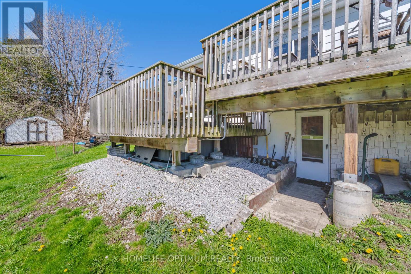 Photo 7 of 128 Eagle Street, Newmarket ON