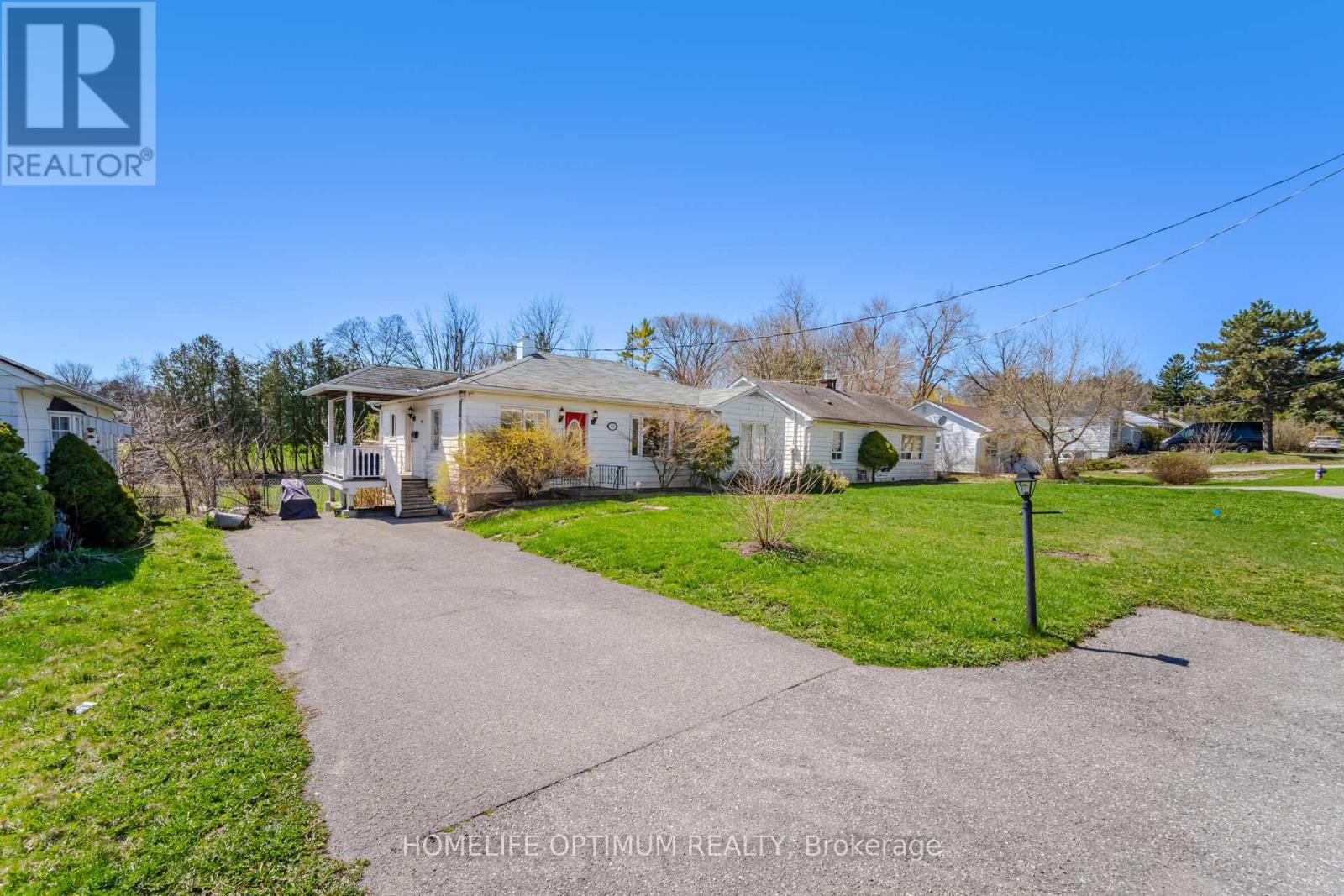 Photo 22 of 128 Eagle Street, Newmarket ON