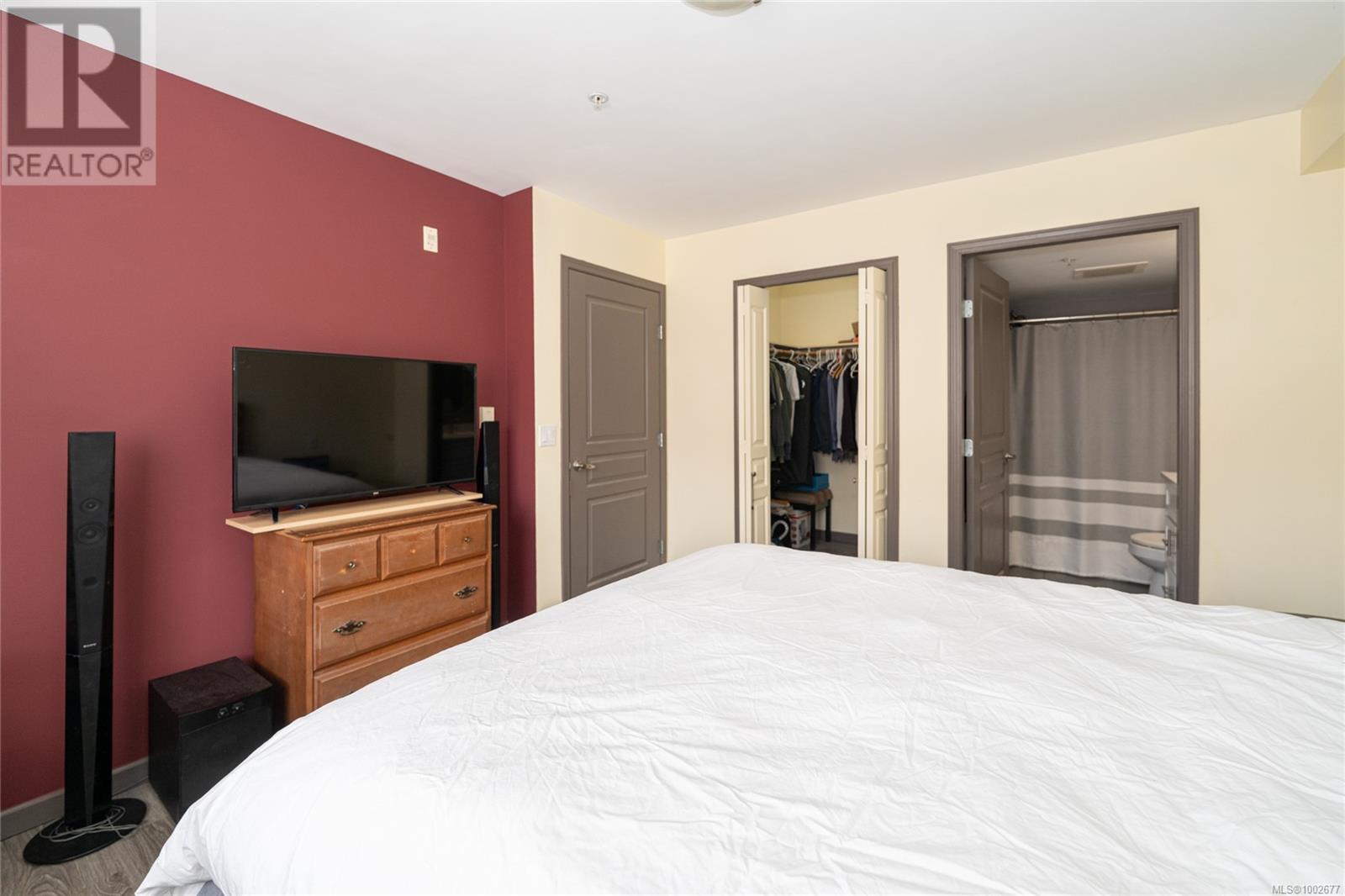 Photo 15 of 301 663 Goldstream Ave, Langford BC