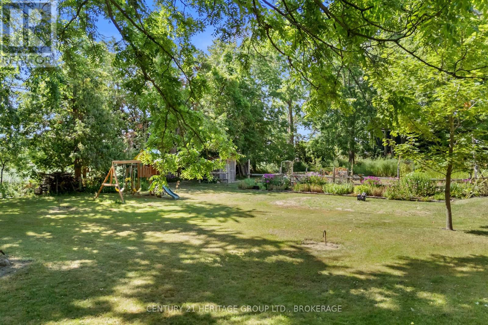 Photo 37 of 4734 County Rd 2 Road, Asphodelnorwood ON