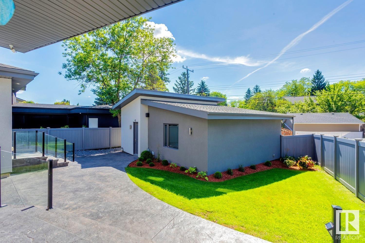 Photo 45 of 14643 92 A Av Nw, Edmonton AB