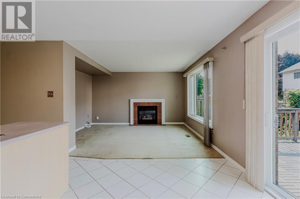Photo 13 of 195 Duncairn Crescent, Hamilton ON