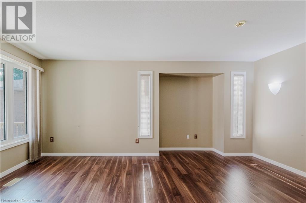 Photo 7 of 195 Duncairn Crescent, Hamilton ON