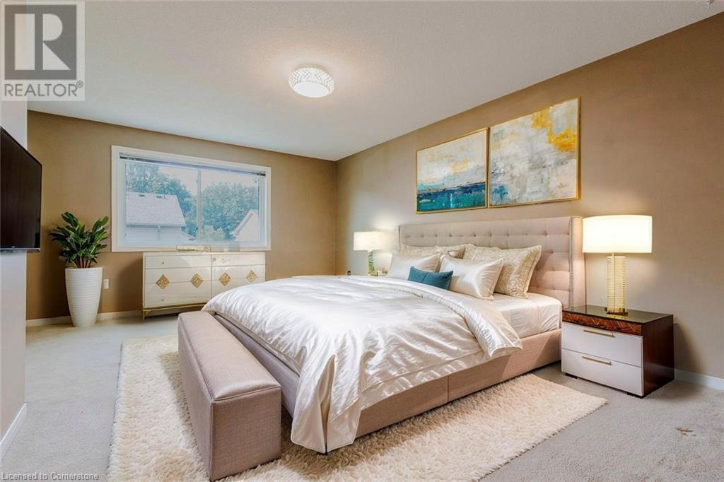 Photo 16 of 195 Duncairn Crescent, Hamilton ON