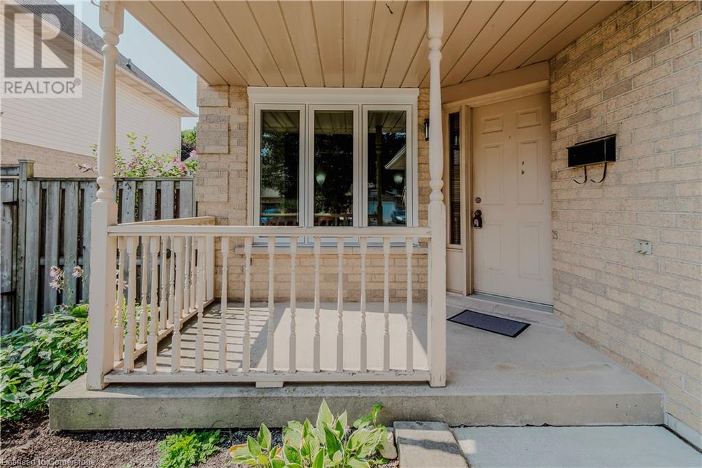 Photo 3 of 195 Duncairn Crescent, Hamilton ON