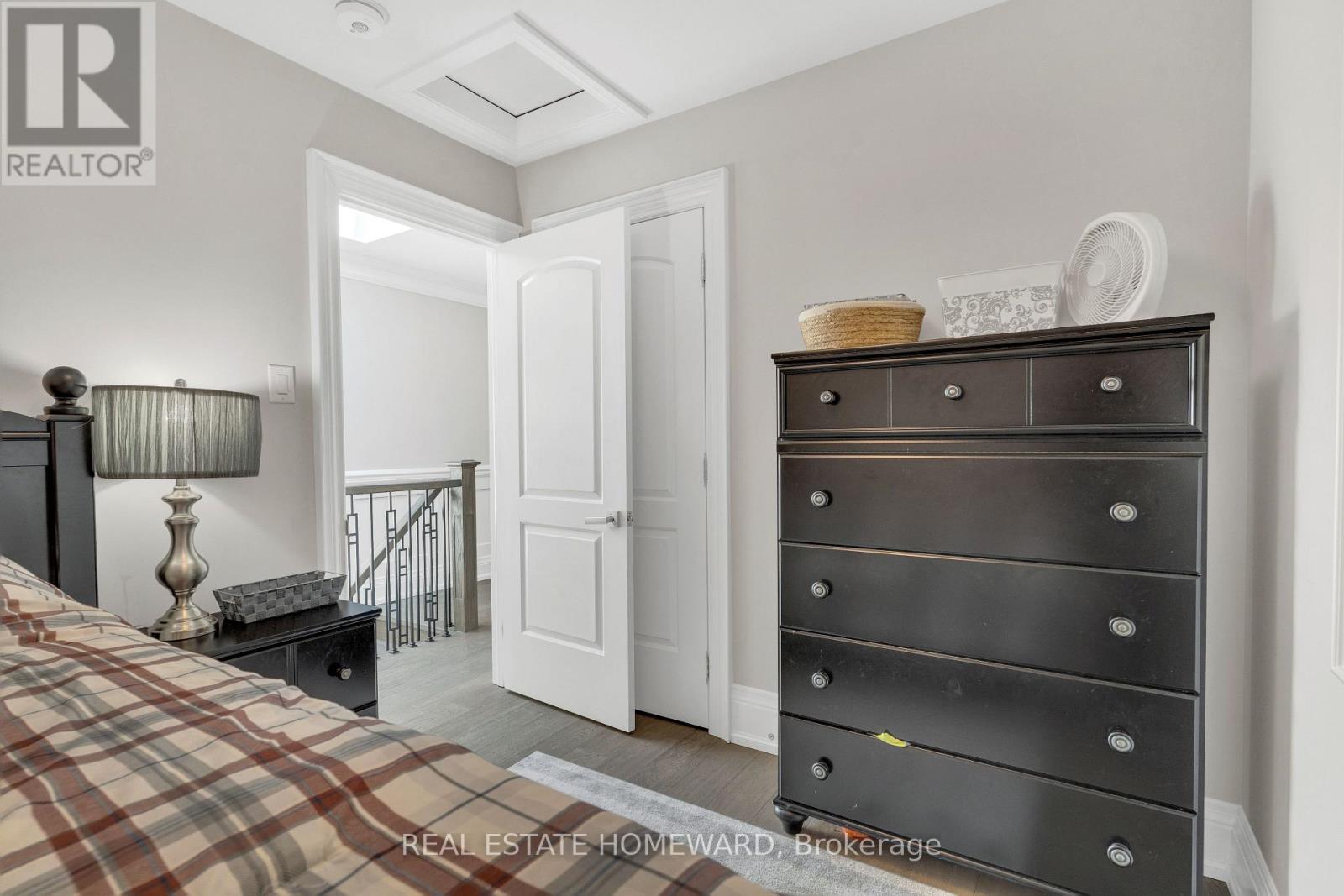 Photo 25 of 109 B Robinson Avenue, Toronto ON