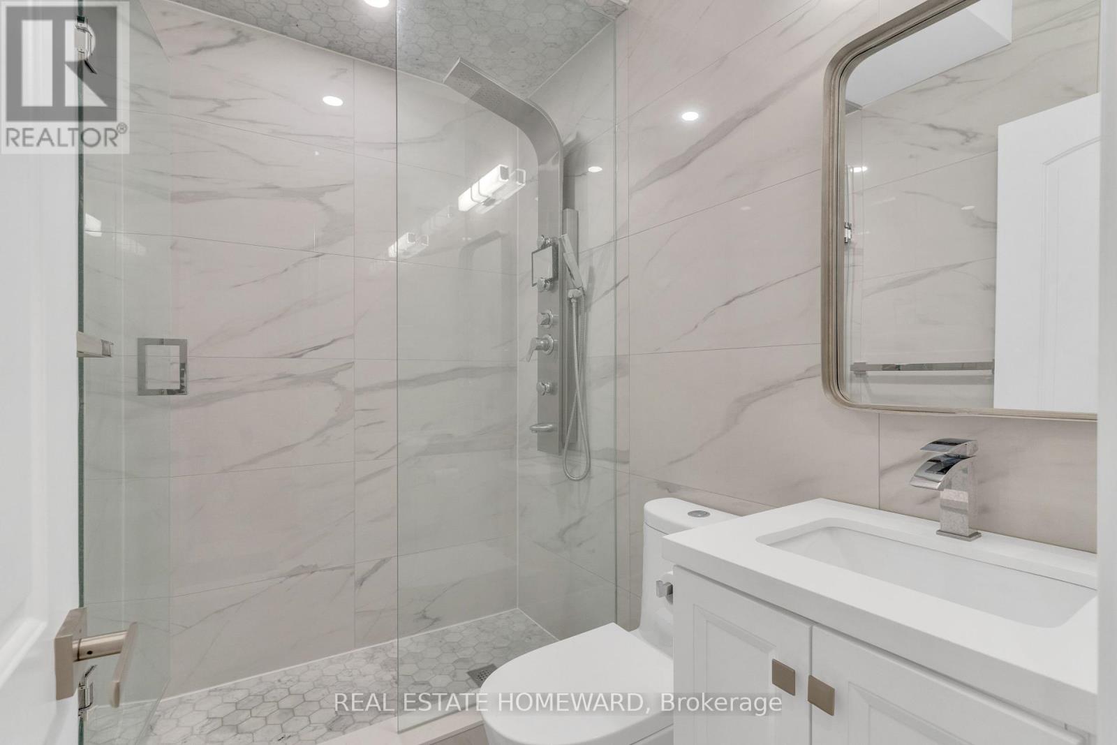 Photo 27 of 109 B Robinson Avenue, Toronto ON