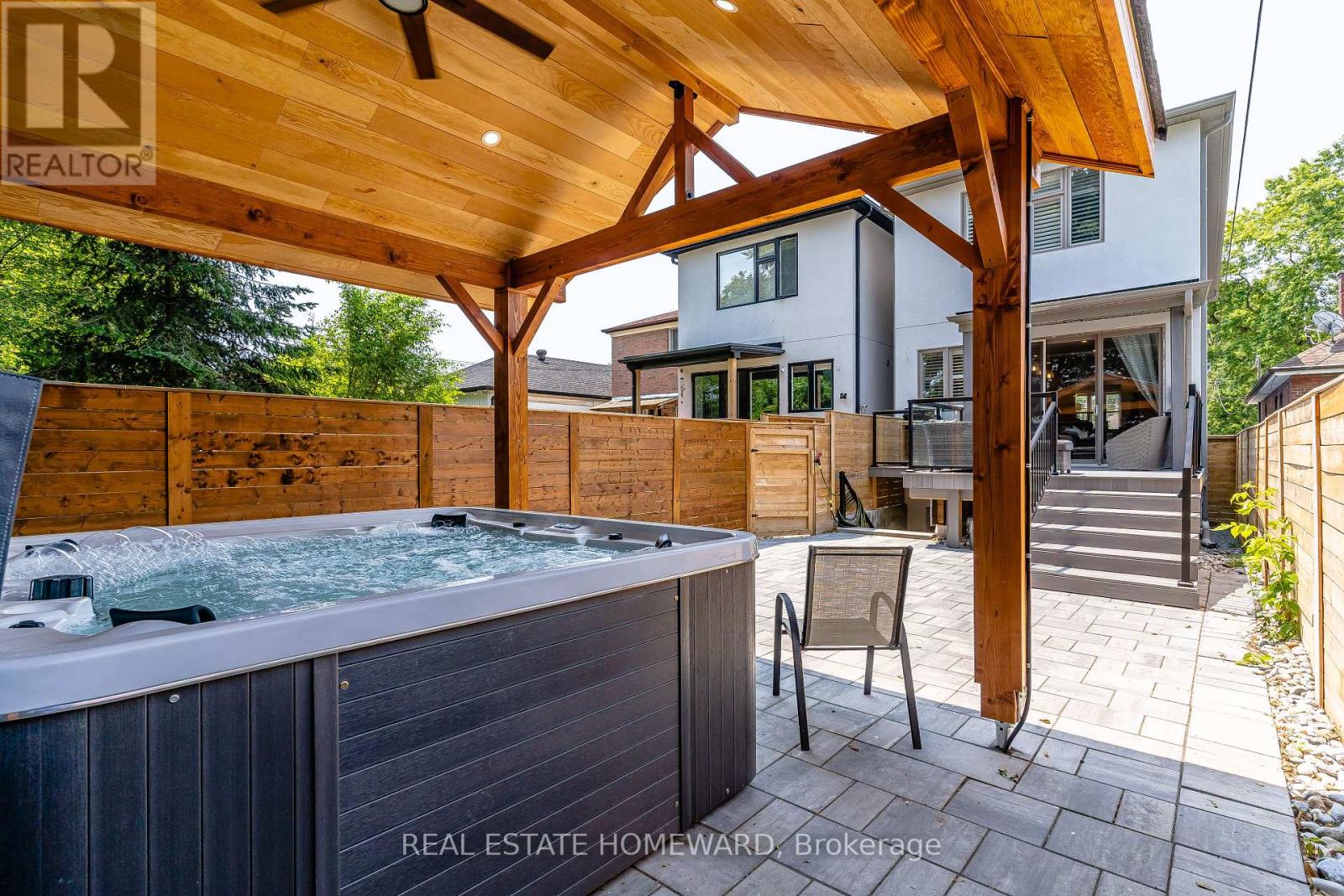 Photo 28 of 109 B Robinson Avenue, Toronto ON