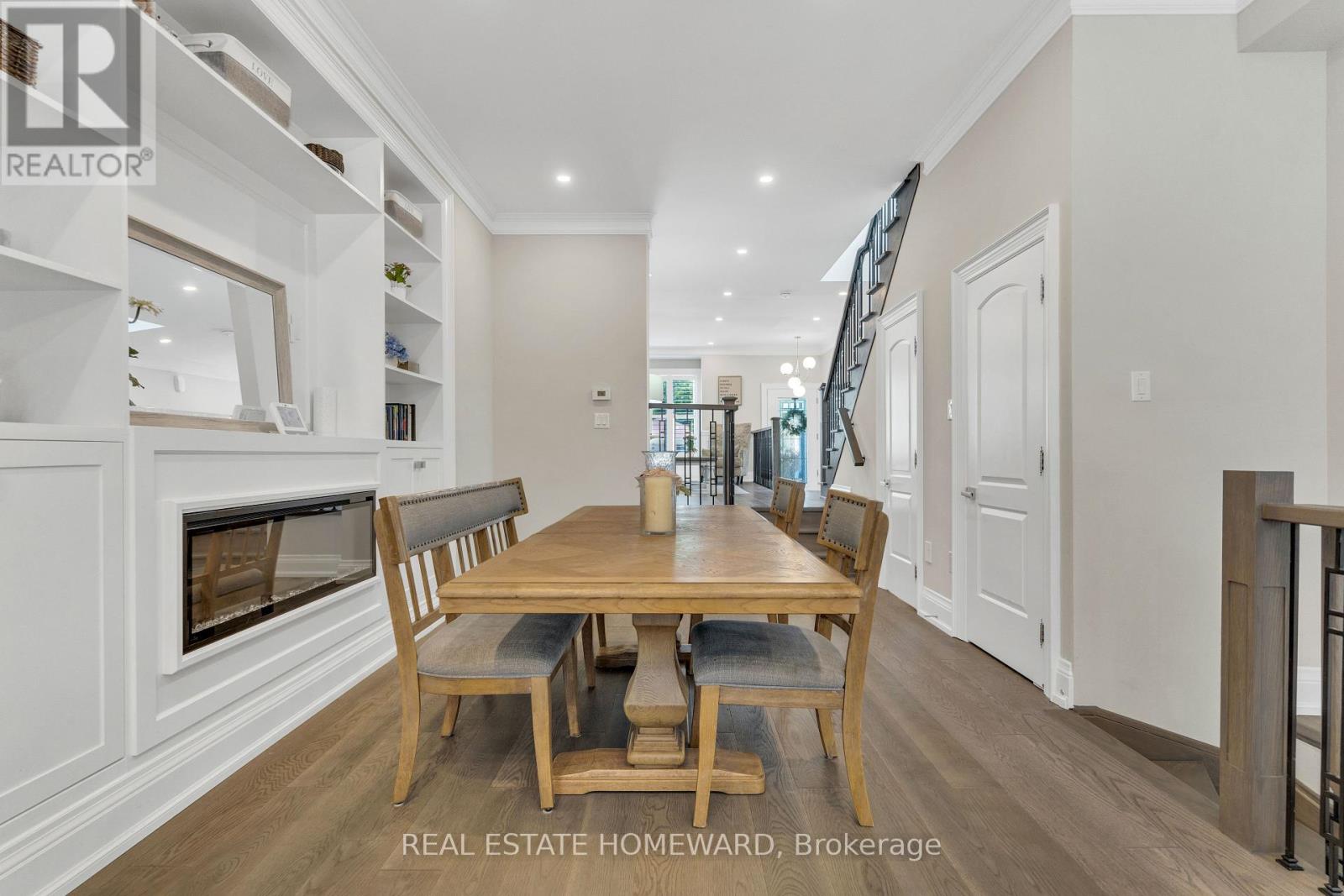 Photo 7 of 109 B Robinson Avenue, Toronto ON
