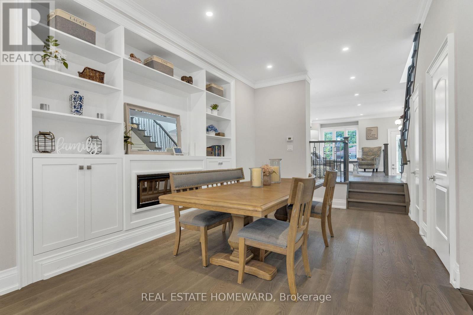 Photo 8 of 109 B Robinson Avenue, Toronto ON