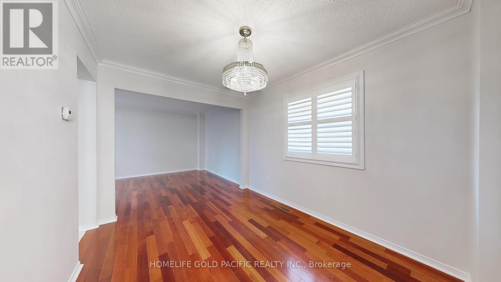Photo 19 of 24 Elmpark Court, Richmond Hill ON