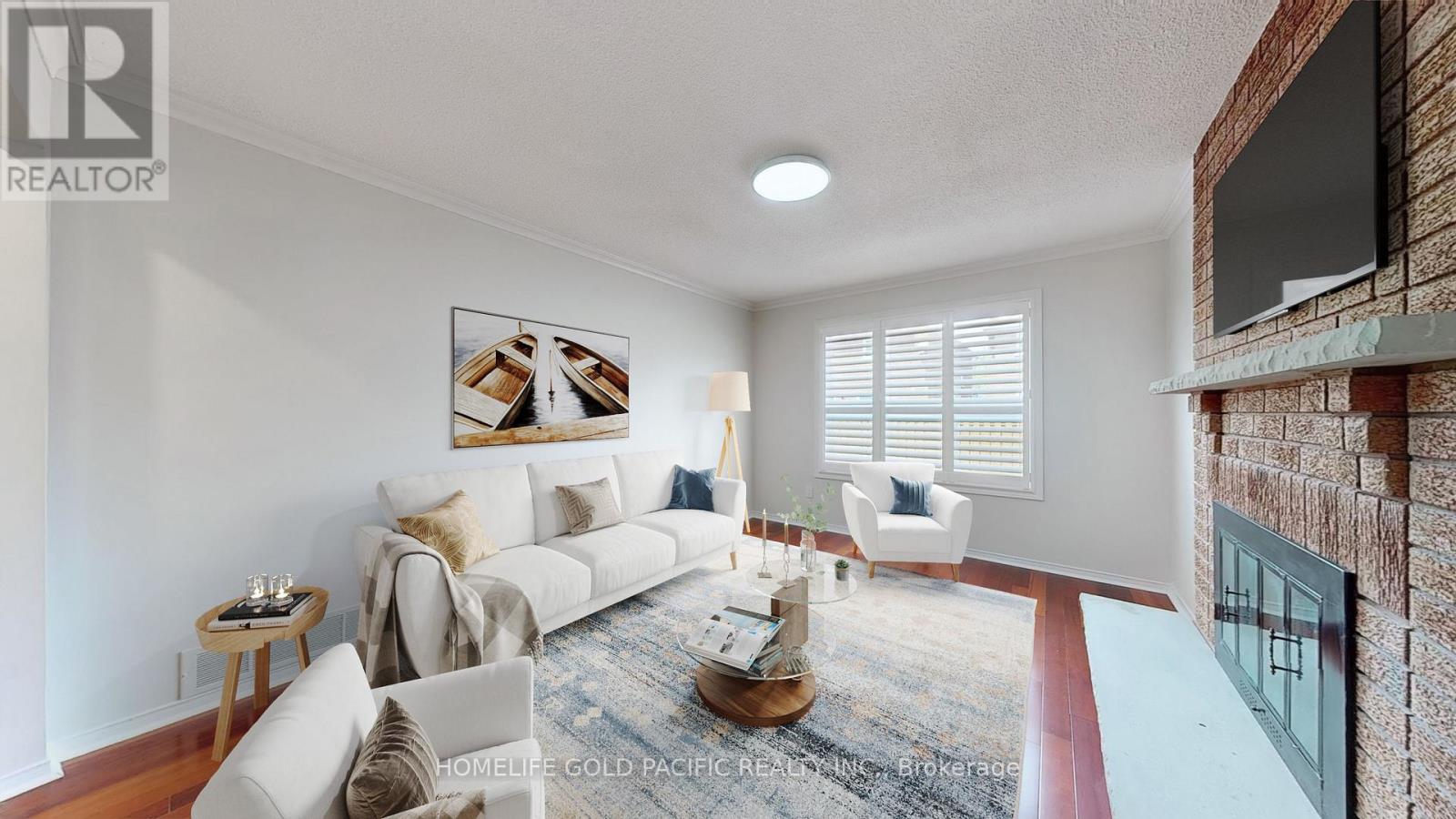Photo 11 of 24 Elmpark Court, Richmond Hill ON