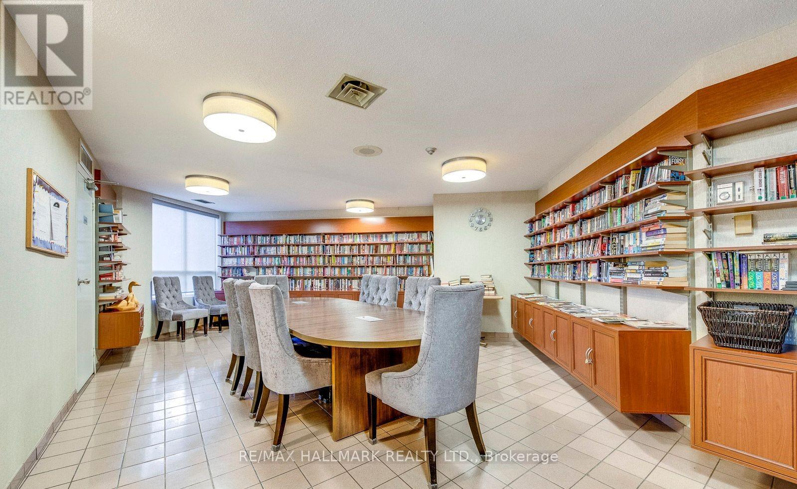 Photo 18 of 2209 55 Kingsbridge Garden Circle, Mississauga ON