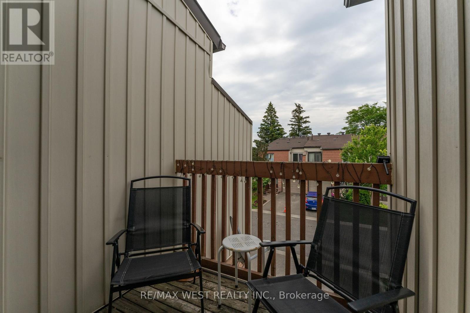 Photo 16 of 30 15 Guildwood Parkway, Toronto ON