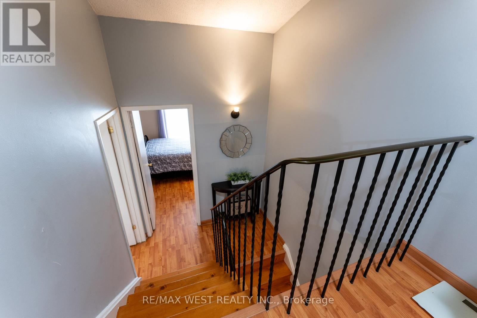 Photo 24 of 30 15 Guildwood Parkway, Toronto ON