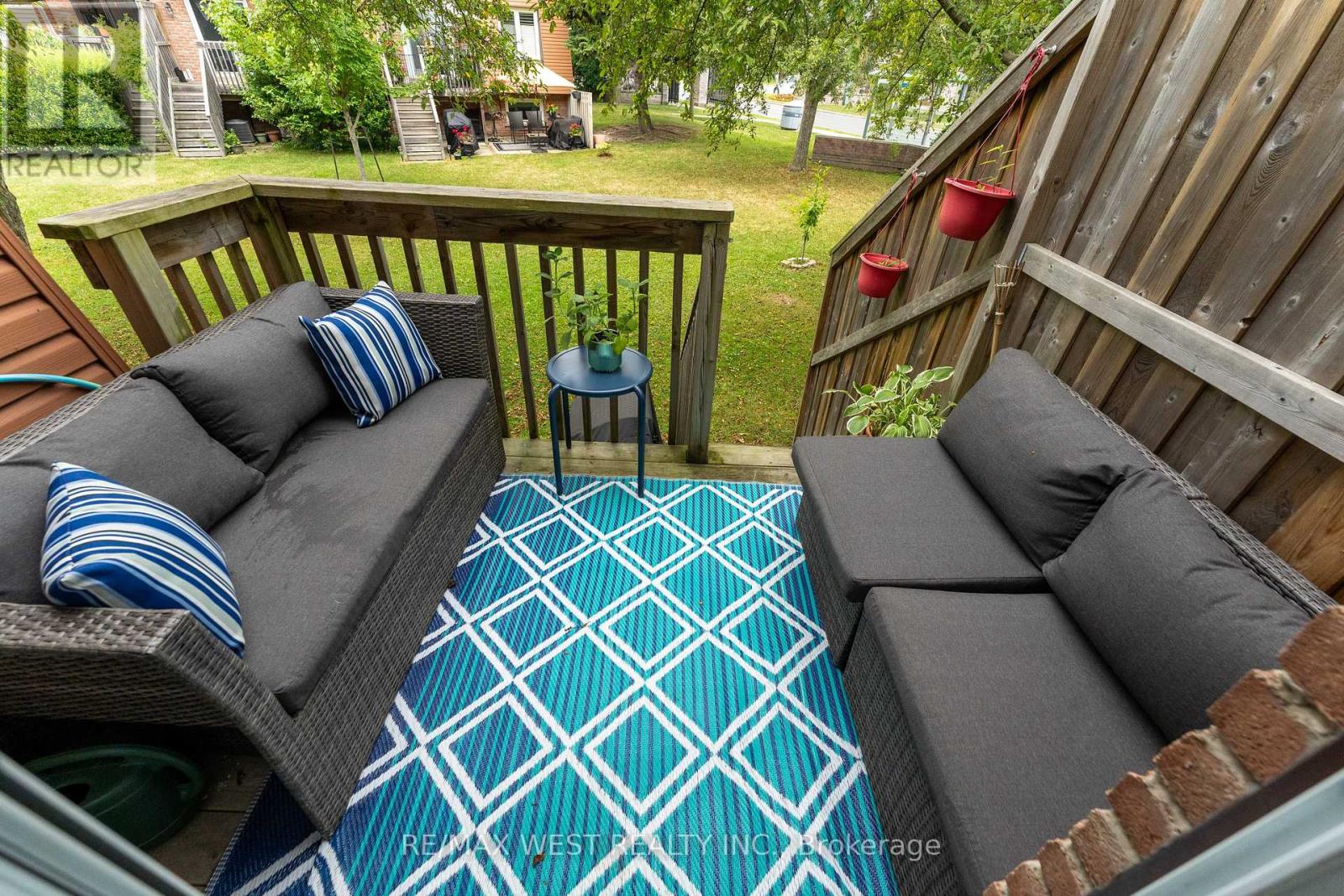 Photo 23 of 30 15 Guildwood Parkway, Toronto ON