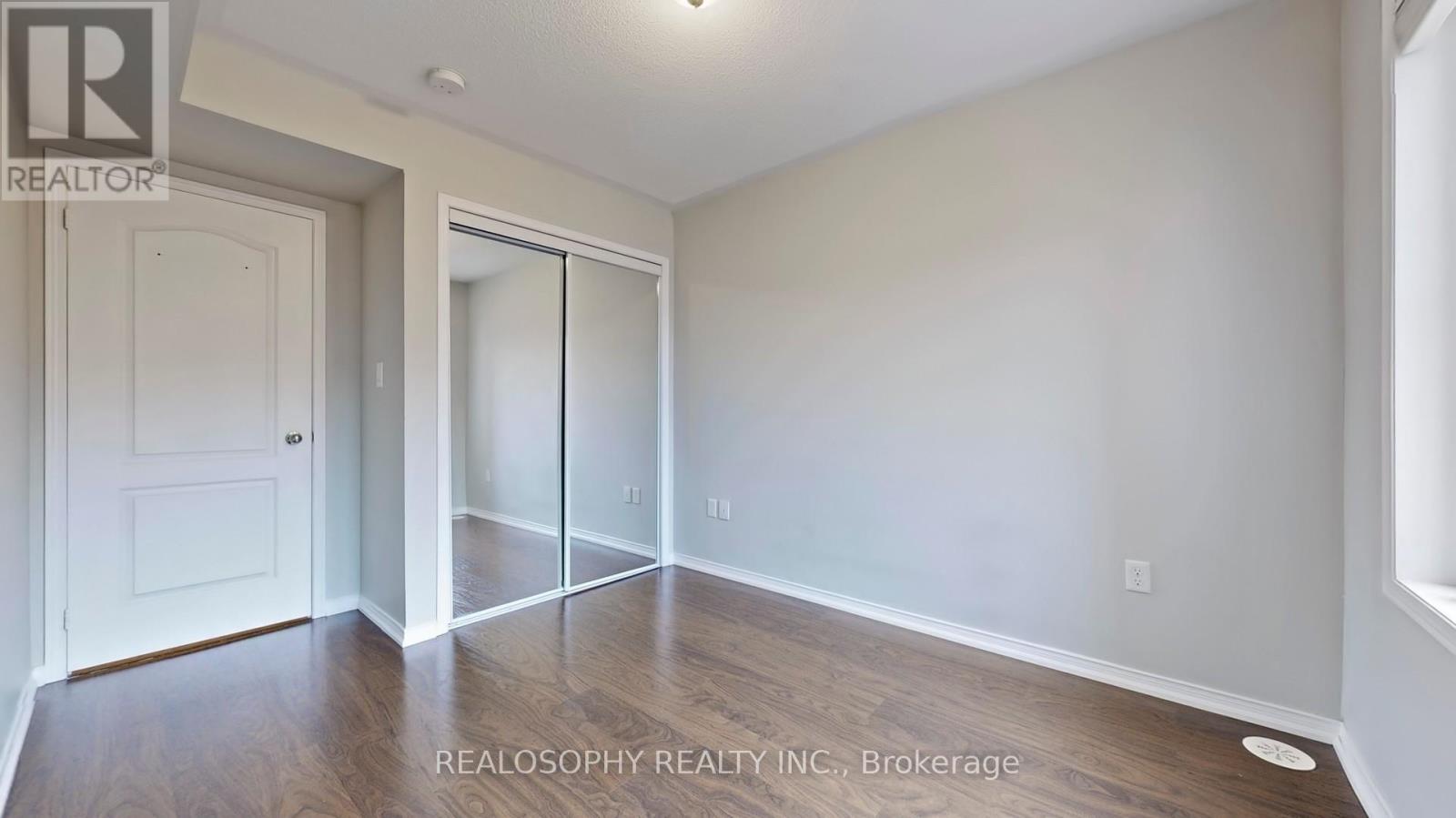 Photo 19 of 17 2496 Post Road, Oakville ON