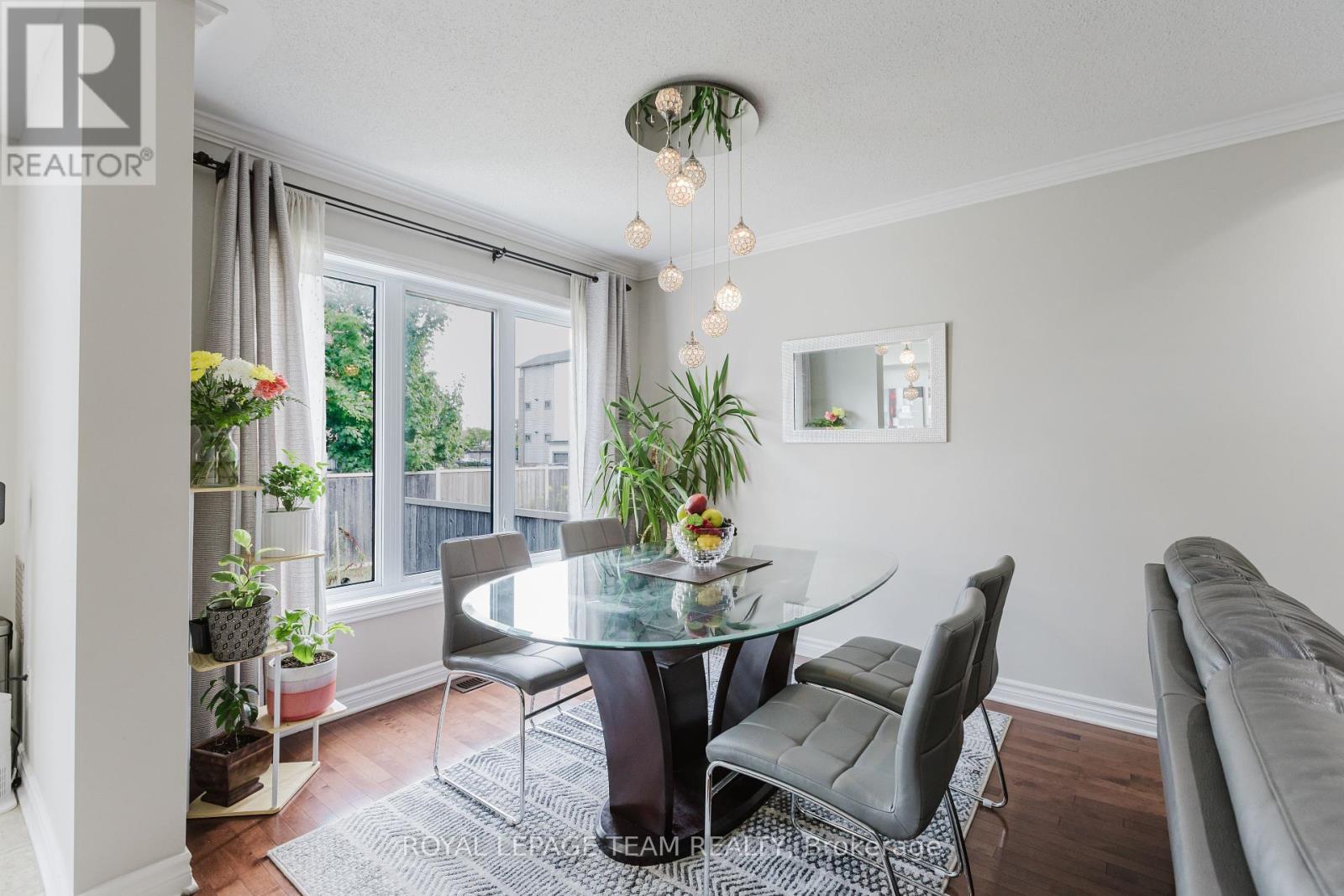 Photo 18 of 121 Mancini Way, Ottawa ON