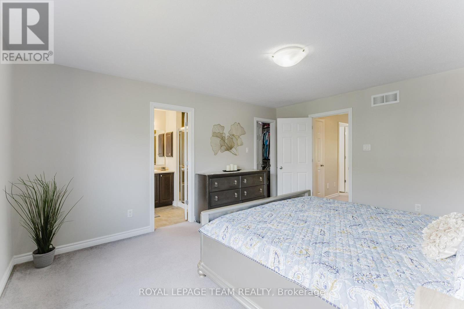Photo 22 of 121 Mancini Way, Ottawa ON