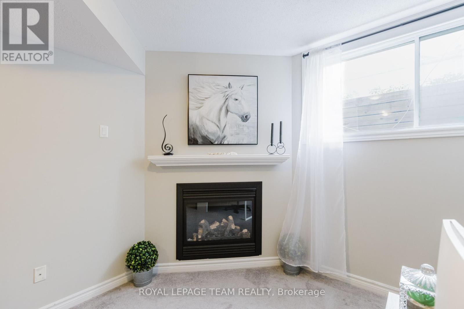 Photo 31 of 121 Mancini Way, Ottawa ON