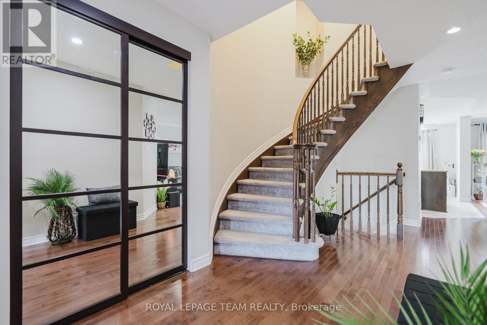 Photo 6 of 121 Mancini Way, Ottawa ON