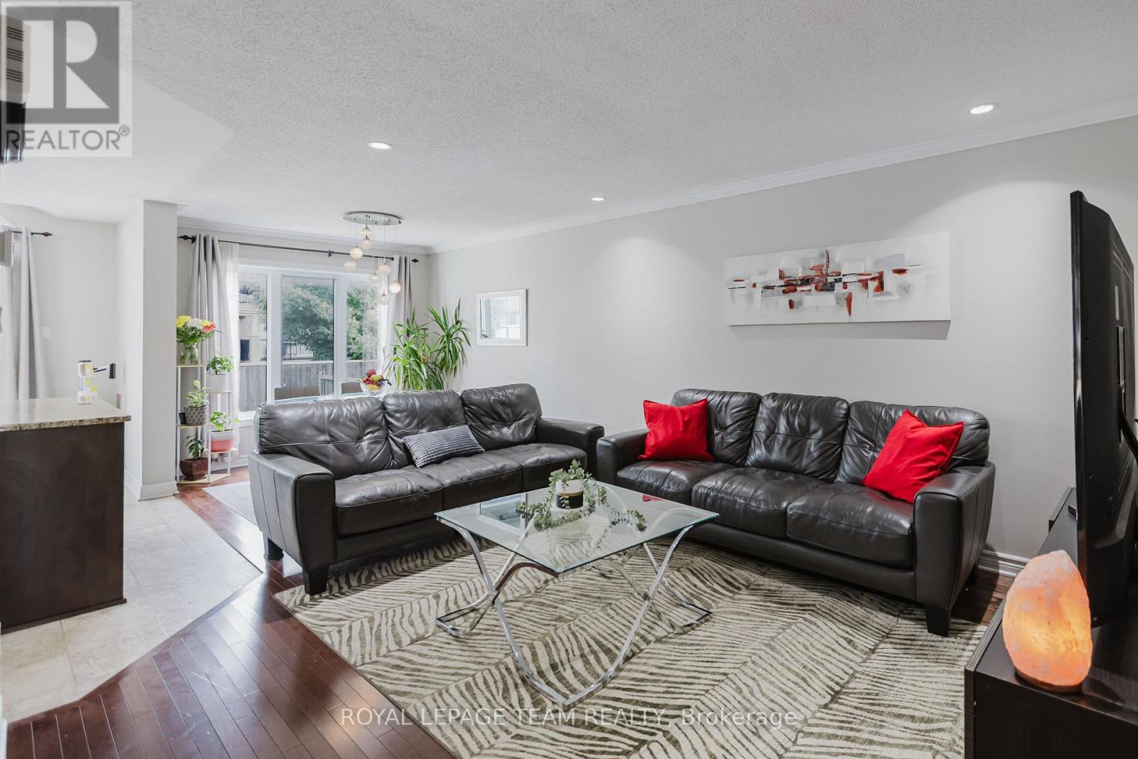 Photo 9 of 121 Mancini Way, Ottawa ON