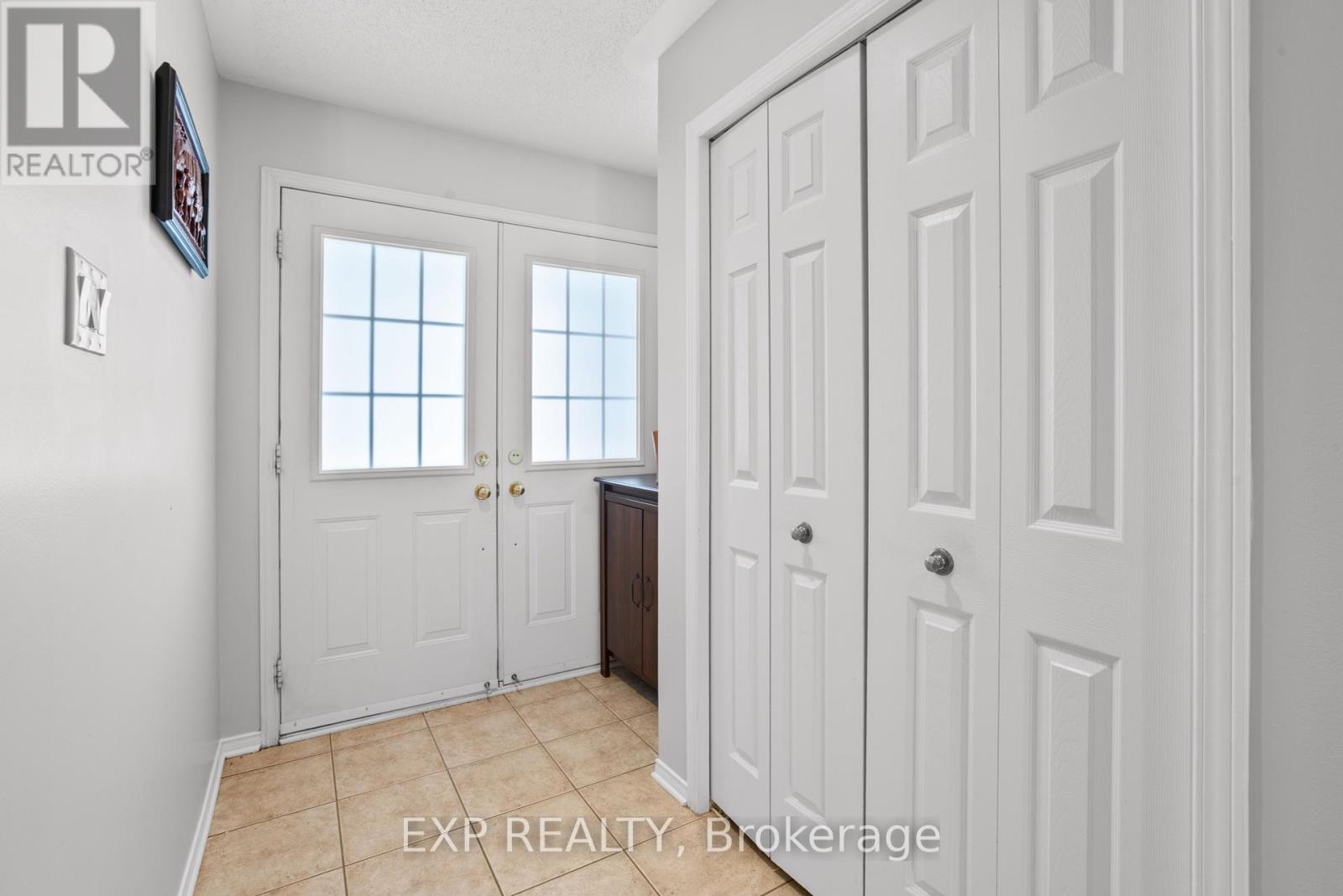 Photo 19 of 111 Coursier Crescent, Ottawa ON