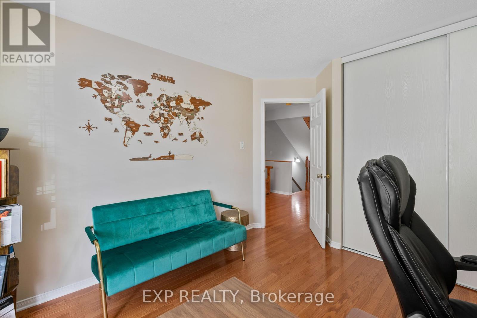 Photo 2 of 111 Coursier Crescent, Ottawa ON