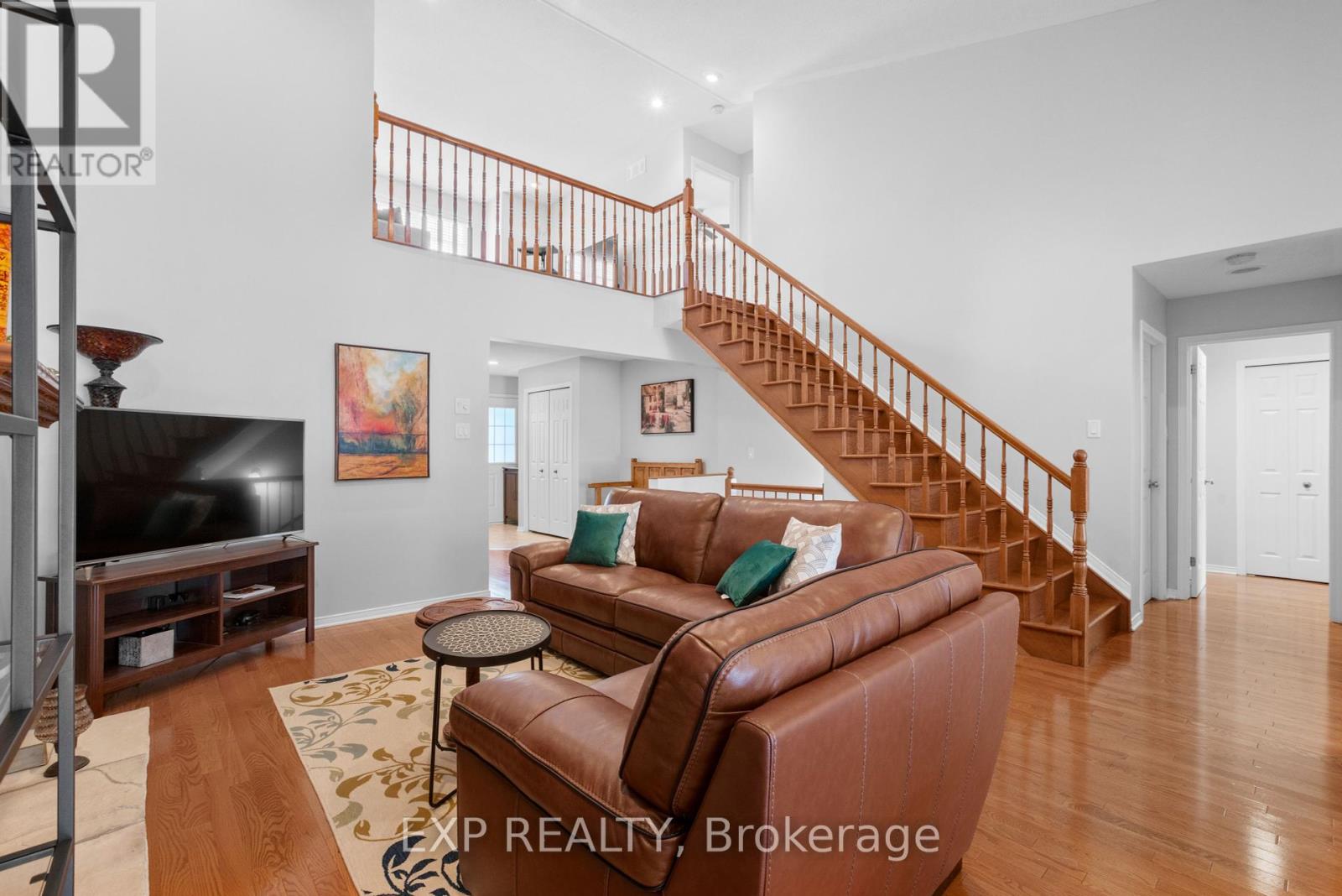 Photo 34 of 111 Coursier Crescent, Ottawa ON