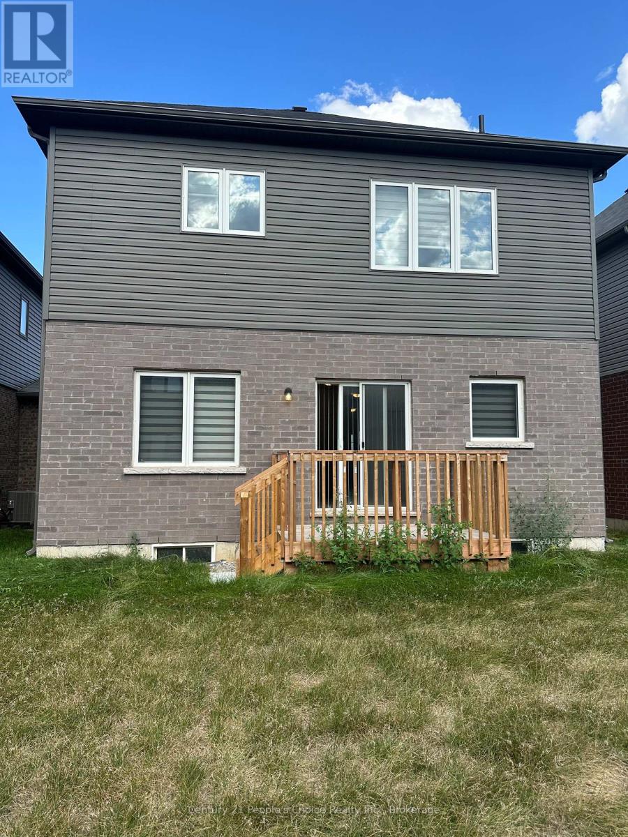 Photo 6 of 19 Tooker Drive, Brantford ON