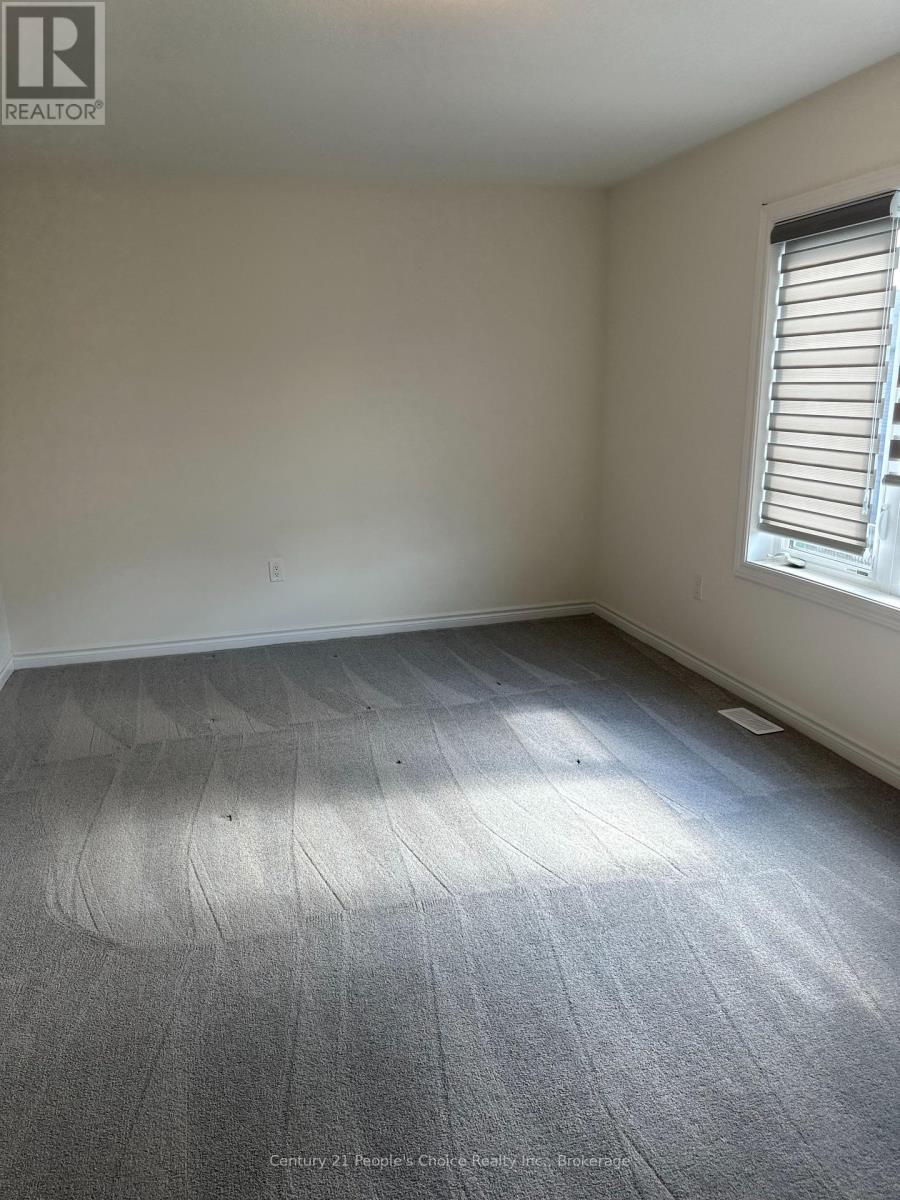 Photo 2 of 19 Tooker Drive, Brantford ON