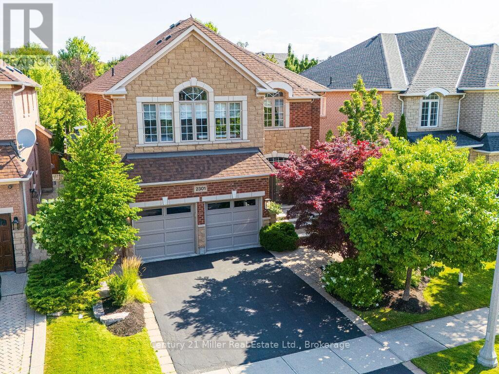Photo 1 of 2301 Hertfordshire Way, Oakville ON