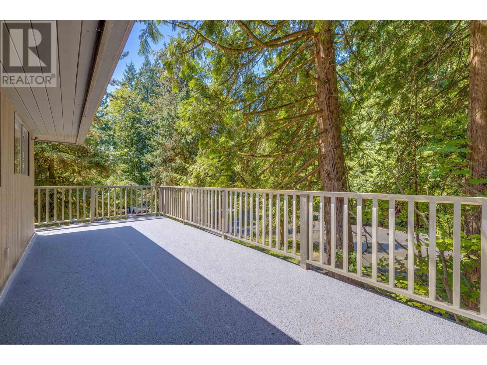 Photo 14 of 4755 Cove Cliff Road, North Vancouver BC