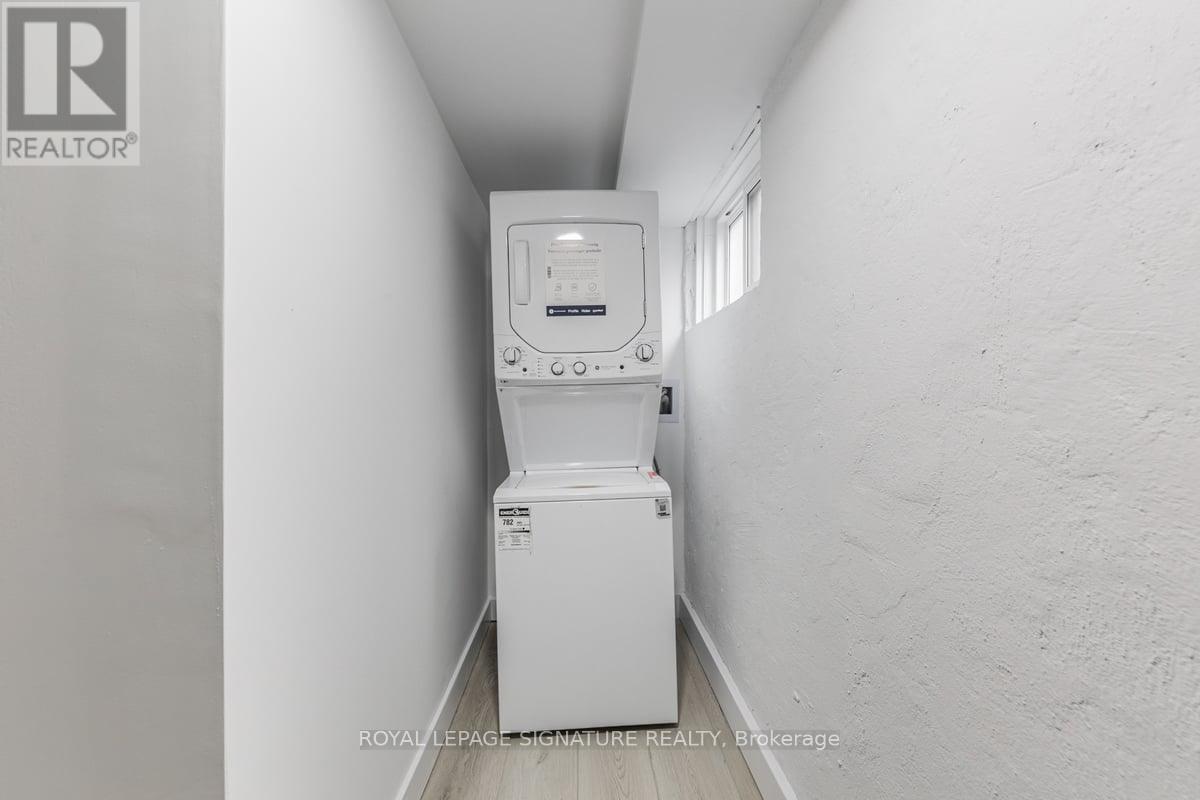Photo 12 of Lower 150 Davisville Avenue, Toronto ON