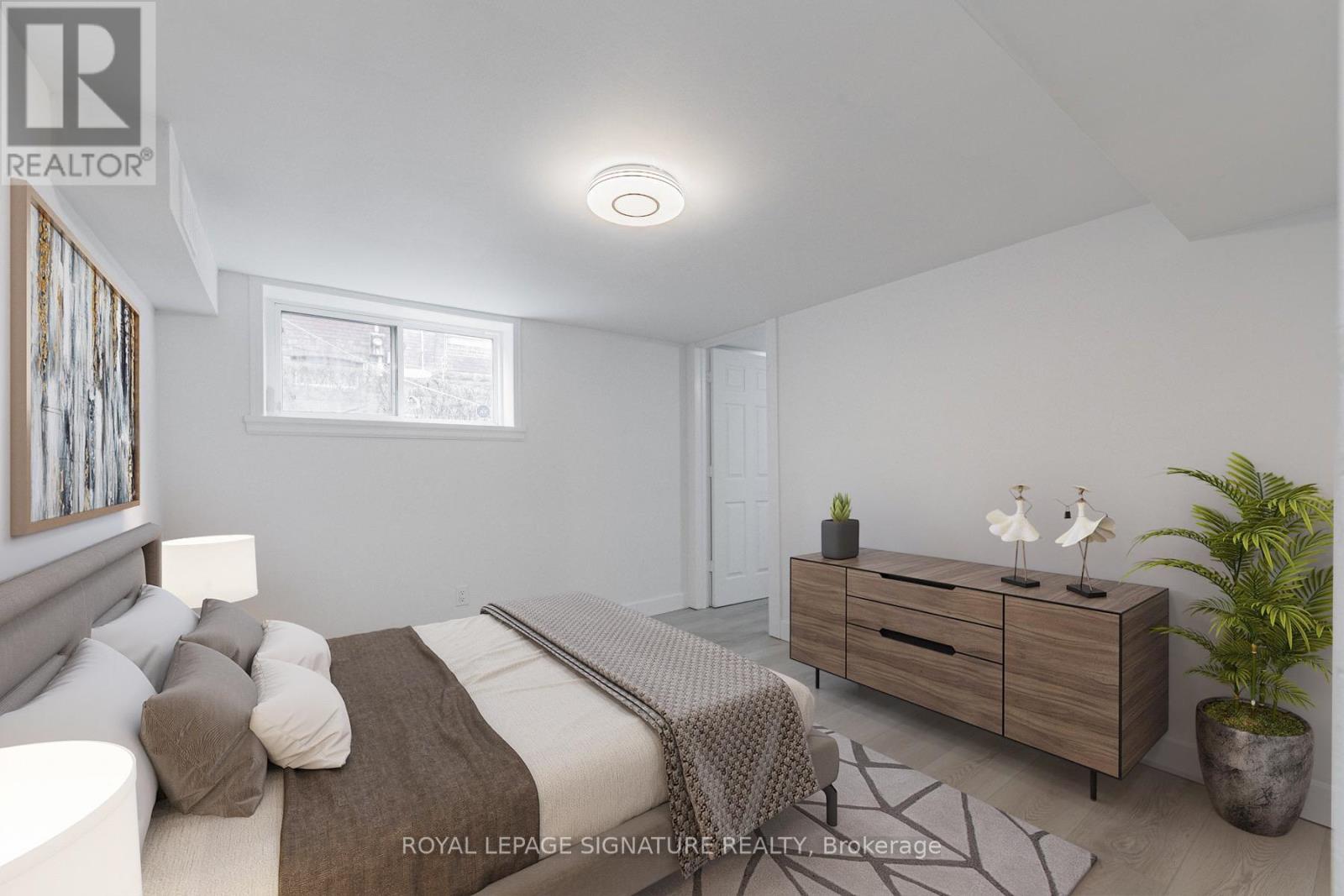 Photo 9 of Lower 150 Davisville Avenue, Toronto ON