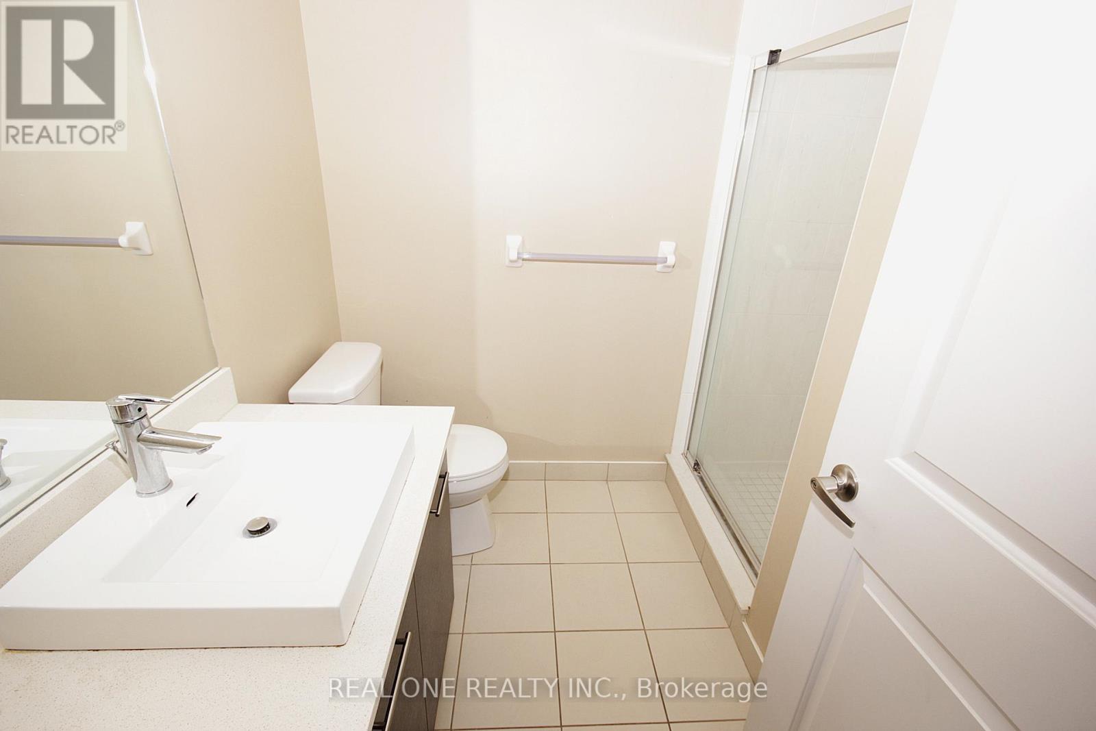 Photo 4 of 503 26 Norton Avenue, Toronto ON