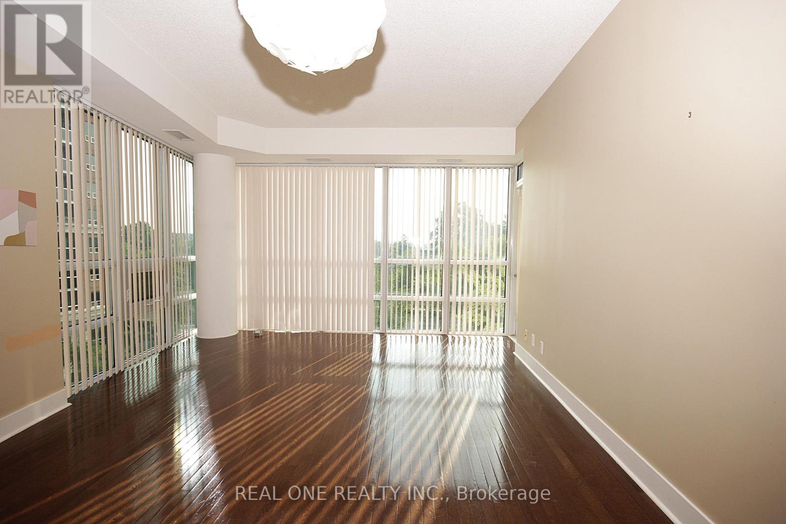 Photo 9 of 503 26 Norton Avenue, Toronto ON