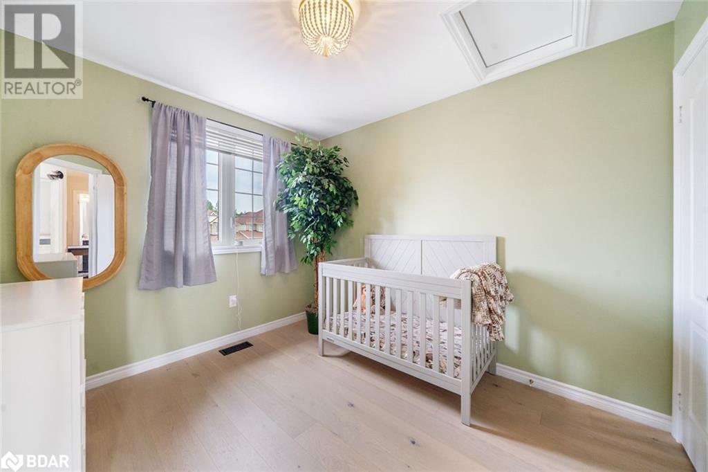 Photo 16 of 85 Blanchard Crescent, Angus ON