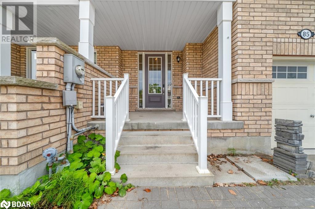Photo 4 of 85 Blanchard Crescent, Angus ON
