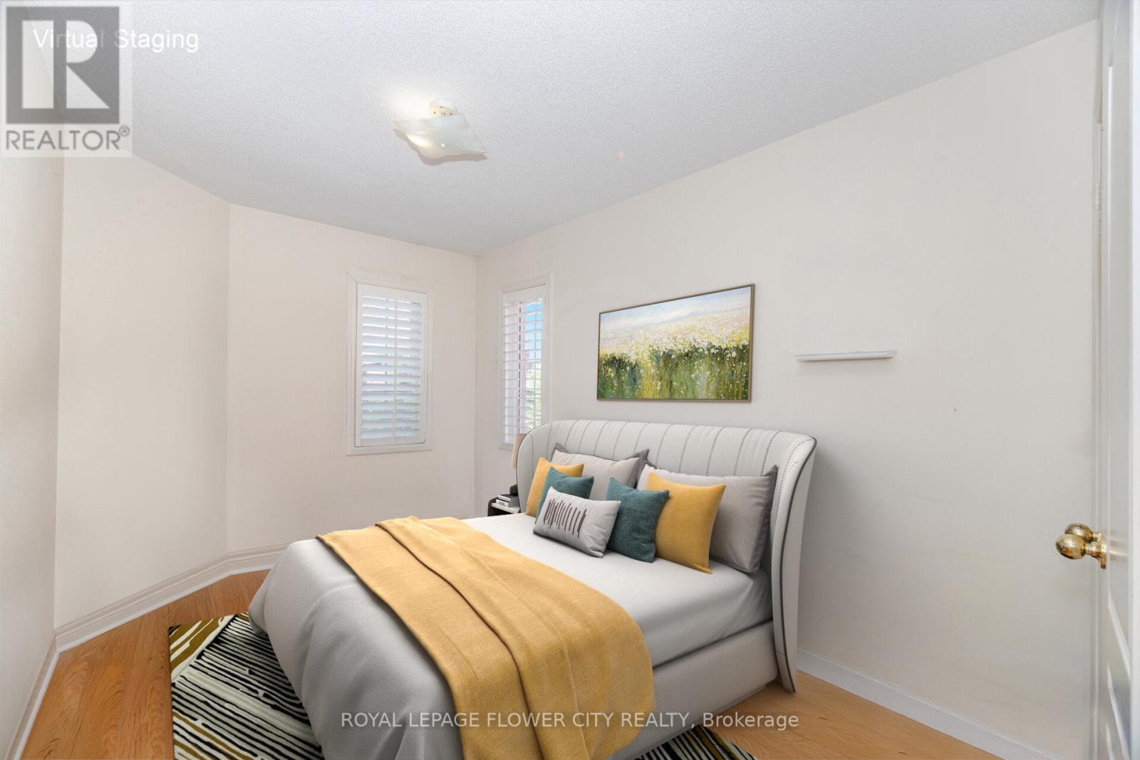 Photo 33 of 157 Seahorse Avenue N, Brampton ON