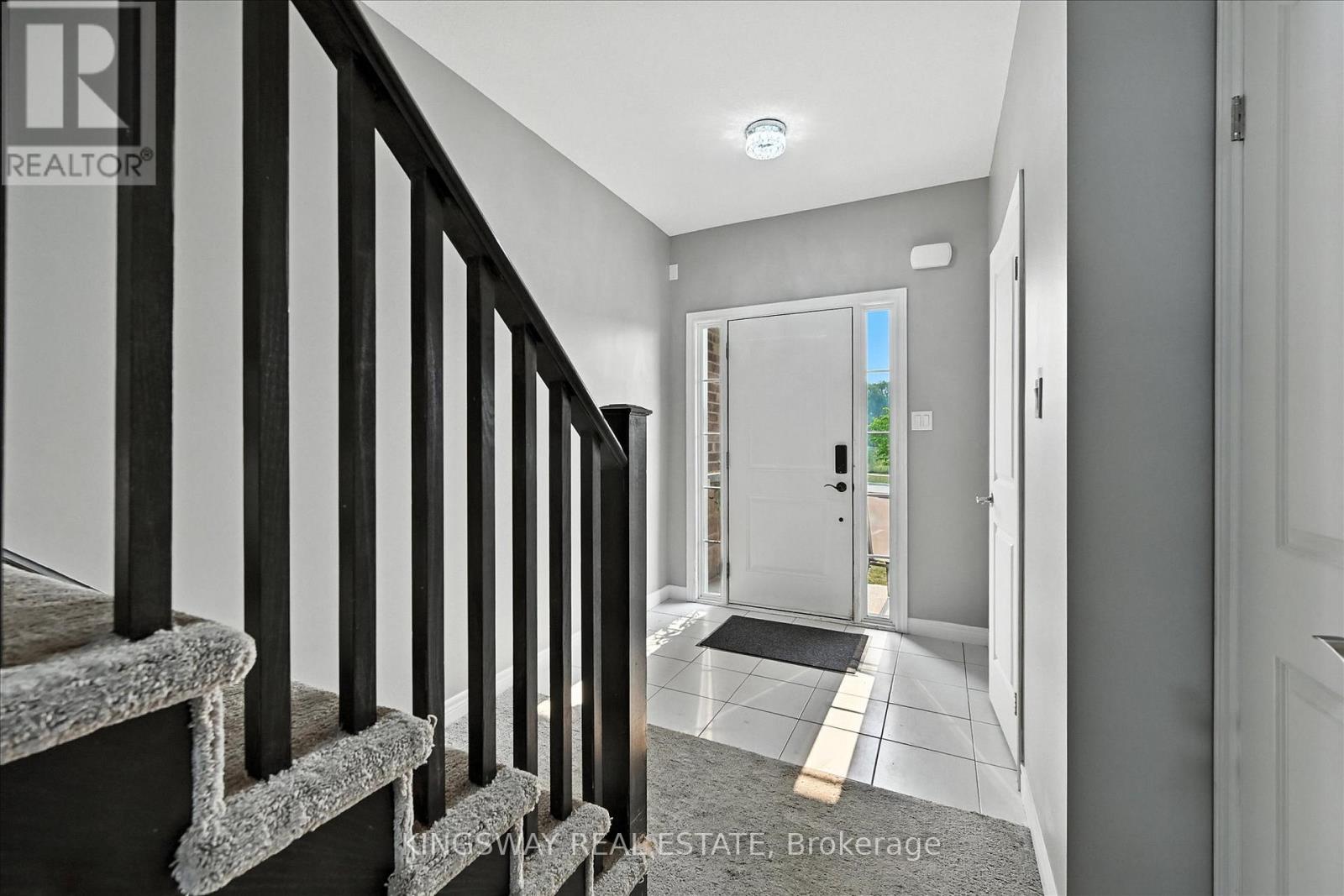 Photo 17 of 17 Dennis Drive, West Lincoln ON