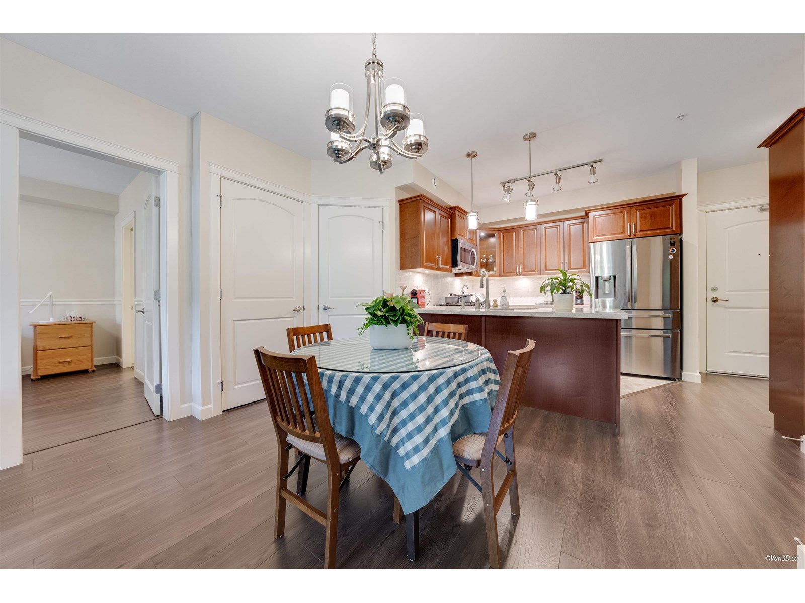 Photo 9 of 407 3535 146 A Street, Surrey BC