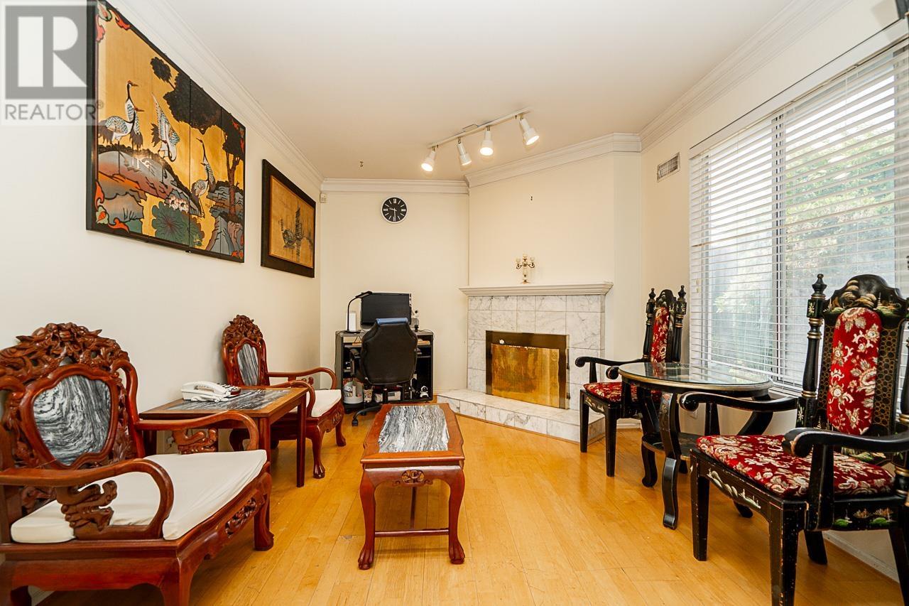 Photo 5 of 11131 4th Avenue, Richmond BC