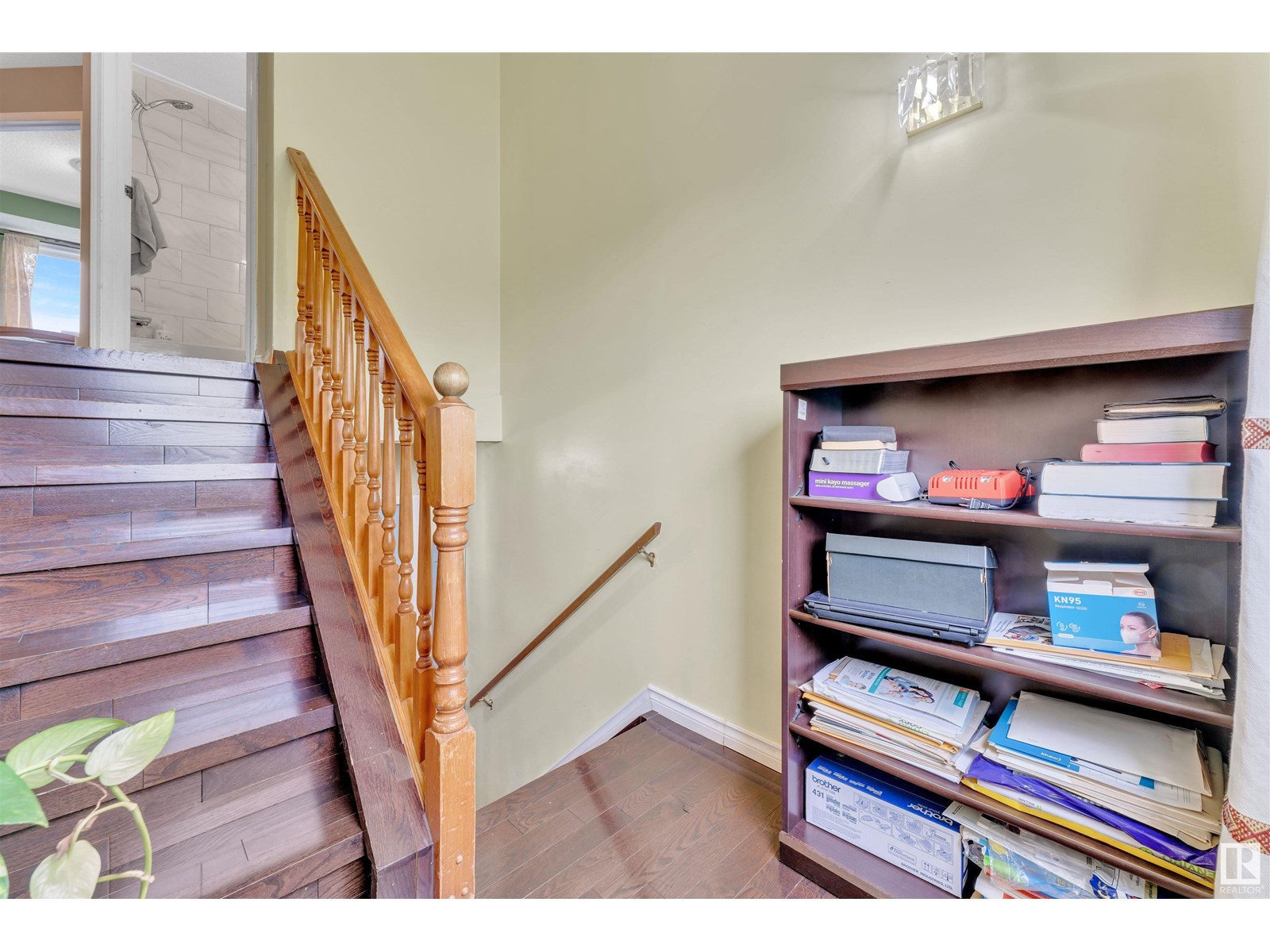 Photo 18 of 4680 126 Av Nw, Edmonton AB