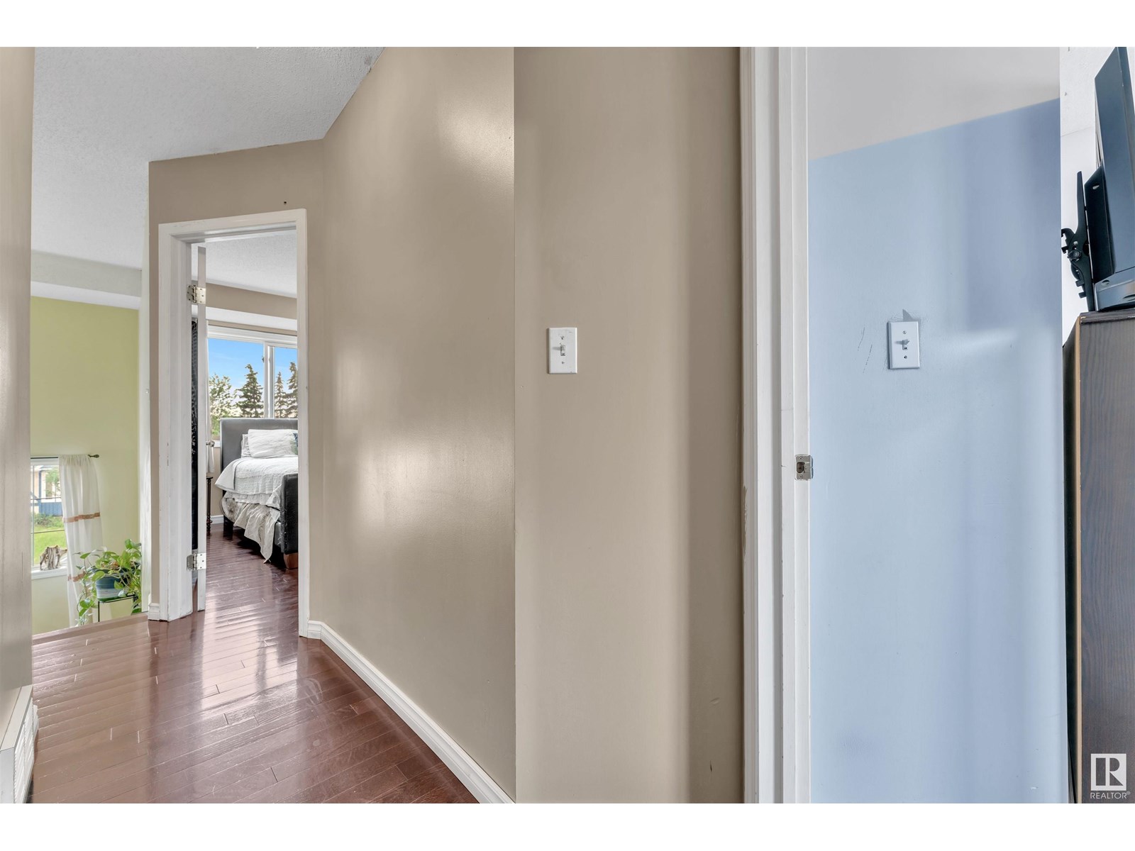 Photo 26 of 4680 126 Av Nw, Edmonton AB