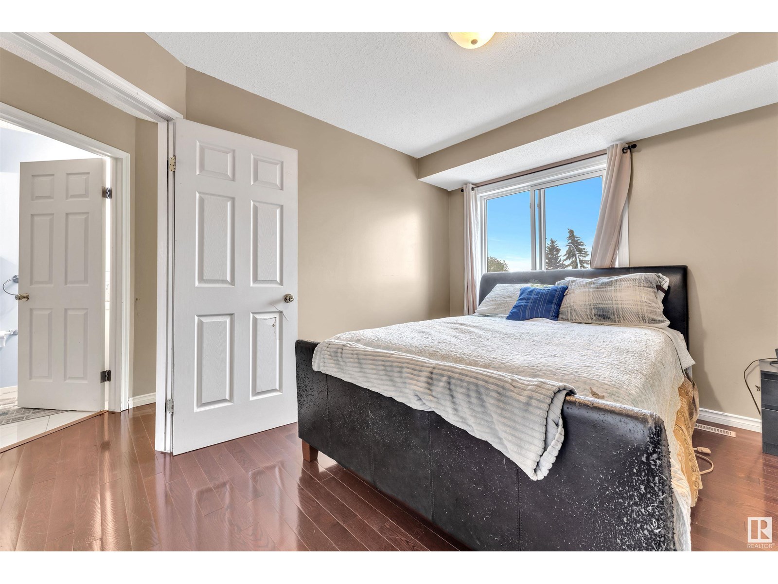 Photo 29 of 4680 126 Av Nw, Edmonton AB