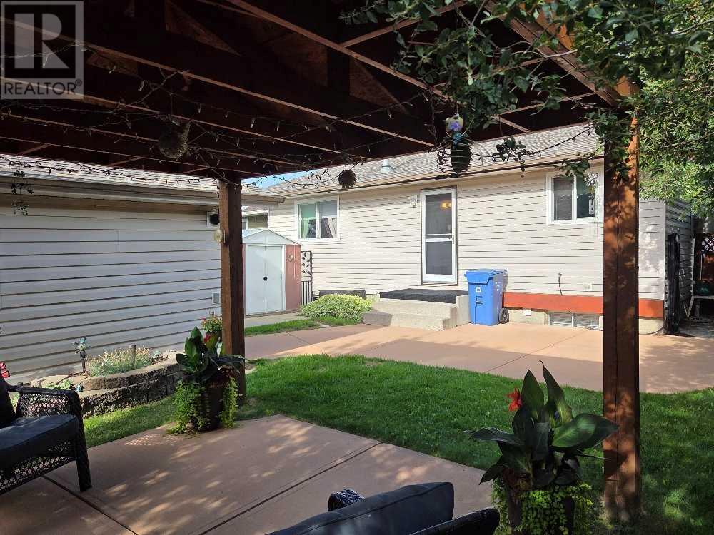 Single Family House Bungalow for Sale in  Whiteside Road NE Whitehorn Calgary 