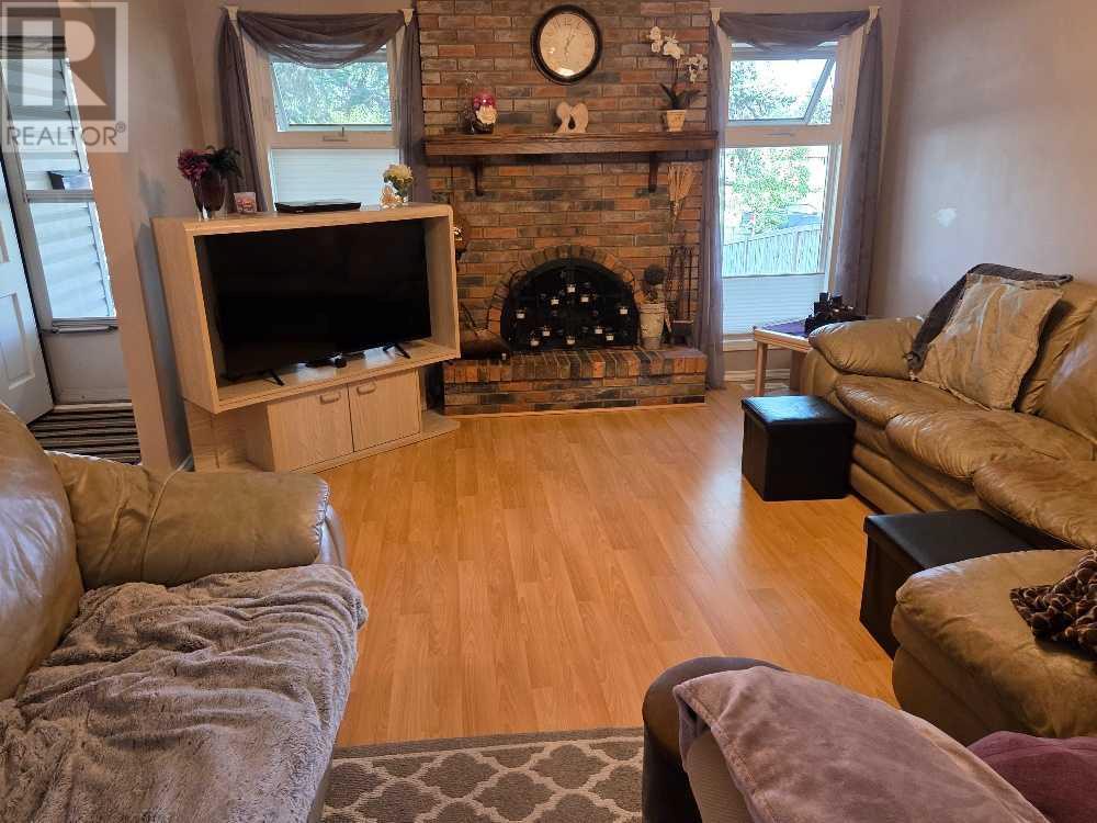 Single Family House Bungalow for Sale in  Whiteside Road NE Whitehorn Calgary 
